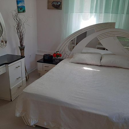 Appartamento Cozy Flat In Néa Mákri Esterno foto