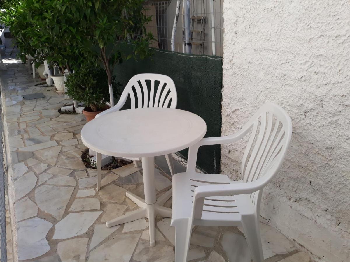Appartamento Cozy Flat In Néa Mákri Esterno foto