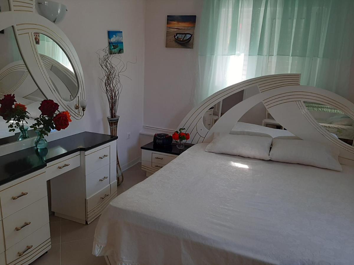 Appartamento Cozy Flat In Néa Mákri Esterno foto